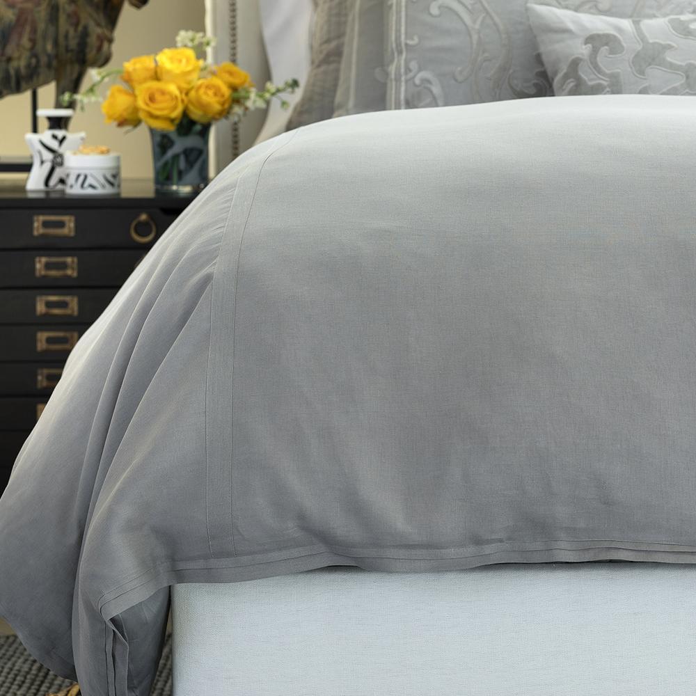 Lili Alessandra Bloom Duvet Cover, King - Light Gray, image size:1000x1000