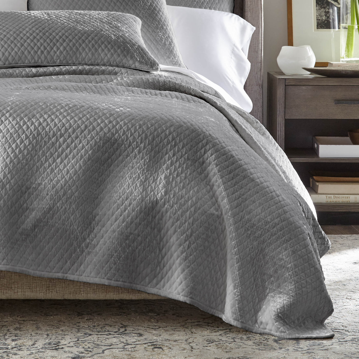 Enzo Moonstone Coverlet Queen 96x98