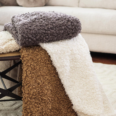 Curley Throw Marshmallow Faux Fur (42x98)