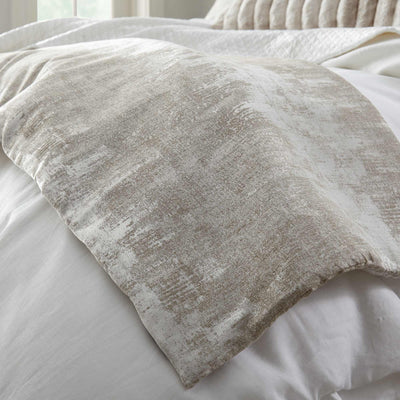 Percy Cloud Luxe Padded Throw (54x98)