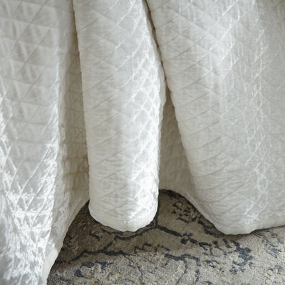 Enzo Ivory Coverlet Queen 96x98