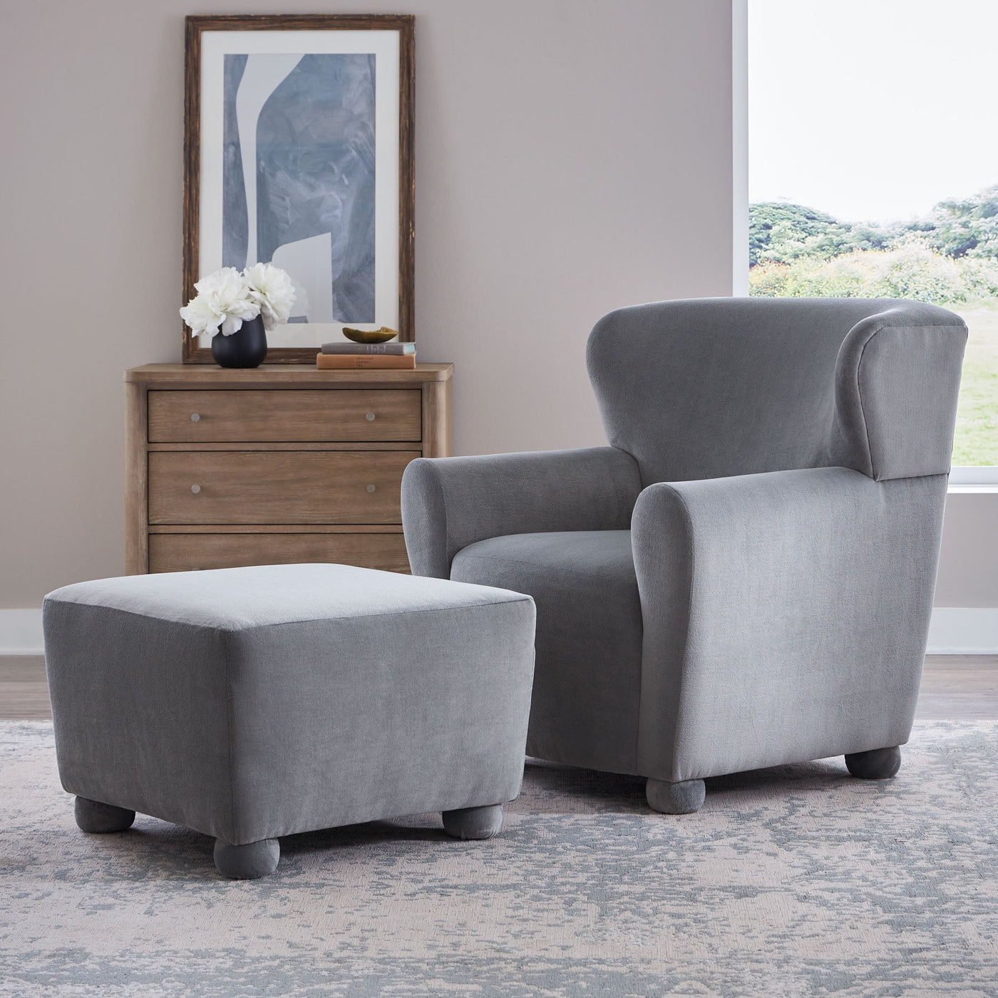 Serena Ottoman (Linen Velvet)