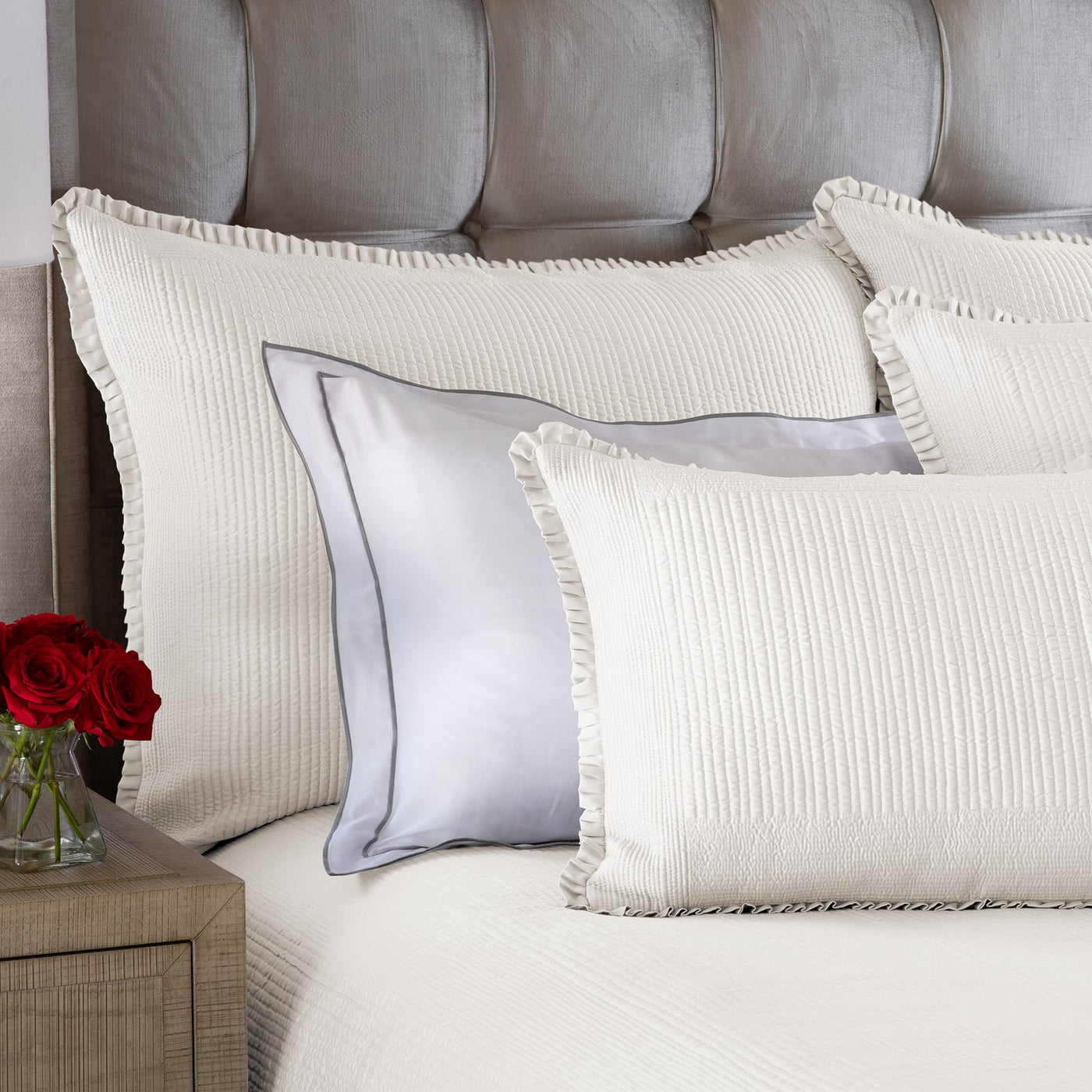 Battersea King Pillow Ivory S&S 20X36