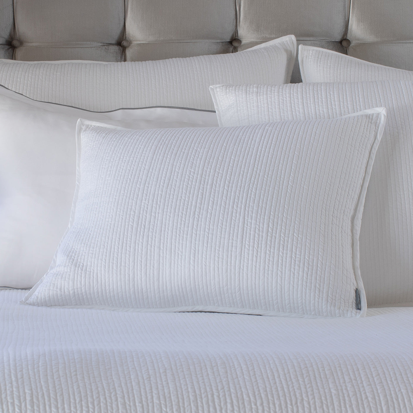 Retro Standard Pillow White Cotton 20X26
